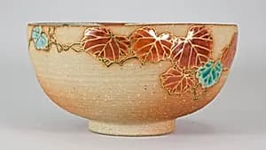 Bowl by Kôzan Makuzu