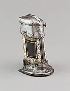 Cartridge Box by Unknown