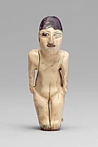 Female Figurine by Nasca