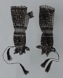 Pair of Mittens by Unknown