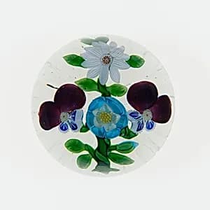 Paperweight by Baccarat Glassworks
