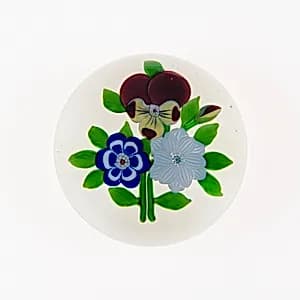 Paperweight by Baccarat Glassworks