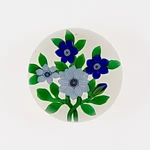 Paperweight by Baccarat Glassworks
