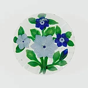 Paperweight by Baccarat Glassworks