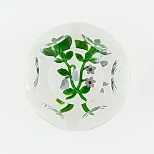 Paperweight by Baccarat Glassworks