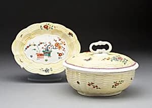 Sauce Tureen and Stand by Worcester Porcelain Factory