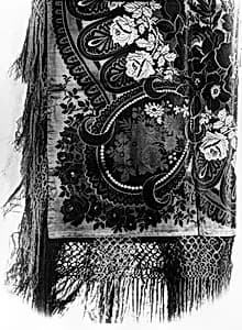 Shawl by Unknown