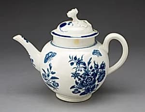 Teapot by Worcester Porcelain Factory