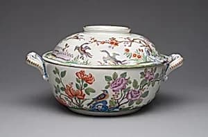 Tureen