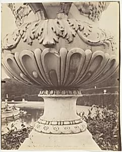 Versailles, Vase by Jean-Eugène-Auguste Atget