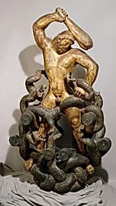 Herkules und Hydra by Franz Barwig der Ältere