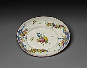 Basin by Chantilly Porcelain Factory (French)