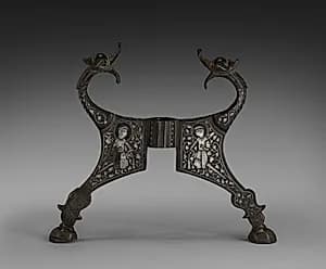 Dragon-headed Stand by Unknown Artist