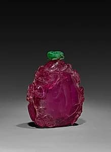 Snuff Bottle with Stopper by Unknown Artist