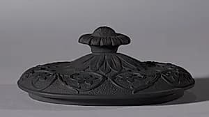 Teapot (cover) by Elijah Mayer (British, c. 1770–1805)