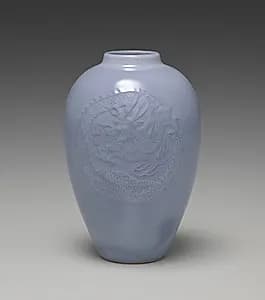 Vase with Dragon Roundels