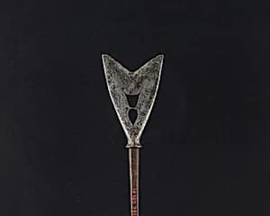 Arrowhead (<i>Yanone</i>) by Unknown Artist
