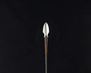 Arrowhead (<i>Yanone</i>) by Unknown Artist