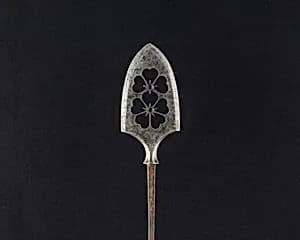 Arrowhead (<i>Yanone</i>) by Unknown Artist