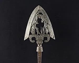 Arrowhead (<i>Yanone</i>) by Unknown Artist