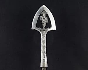 Arrowhead (<i>Yanone</i>) by Unknown Artist