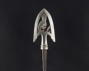 Arrowhead (<i>Yanone</i>) by Unknown Artist