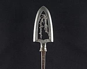 Arrowhead (<i>Yanone</i>) by Unknown Artist
