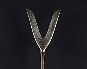 Arrowhead (<i>Yanone</i>) by Unknown Artist