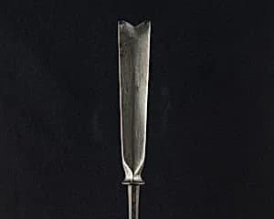 Arrowhead (<i>Yanone</i>) by Unknown Artist