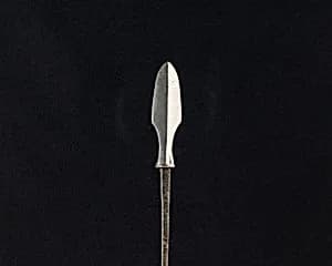 Arrowhead (<i>Yanone</i>) by Unknown Artist