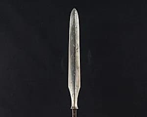 Arrowhead (<i>Yanone</i>) by Unknown Artist