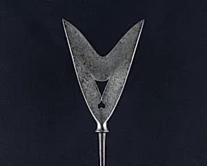 Arrowhead (<i>Yanone</i>) by Unknown Artist