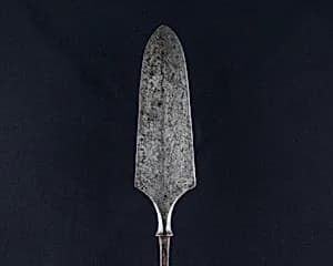 Arrowhead (<i>Yanone</i>) by Unknown Artist