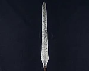 Arrowhead (<i>Yanone</i>) by Unknown Artist
