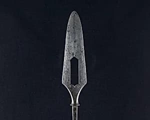 Arrowhead (<i>Yanone</i>) by Unknown Artist