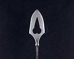 Arrowhead (<i>Yanone</i>) by Unknown Artist
