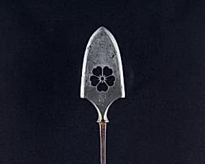 Arrowhead (<i>Yanone</i>) by Unknown Artist
