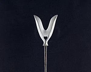 Arrowhead (<i>Yanone</i>) by Unknown Artist