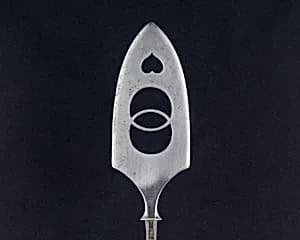 Arrowhead (<i>Yanone</i>) by Unknown Artist