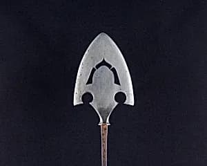 Arrowhead (<i>Yanone</i>) by Unknown Artist