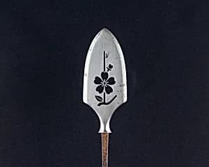 Arrowhead (<i>Yanone</i>) by Unknown Artist
