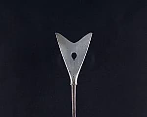 Arrowhead (<i>Yanone</i>) by Unknown Artist