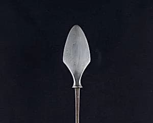 Arrowhead (<i>Yanone</i>) by Unknown Artist