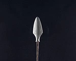 Arrowhead (<i>Yanone</i>) by Unknown Artist