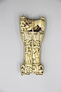 Dagger Grip by Unknown Artist