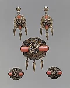 Brooch