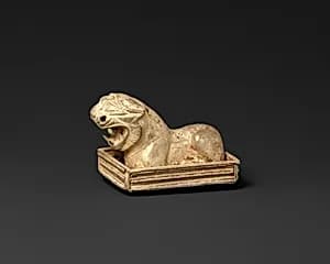 Brooch with a lion by Unknown Artist