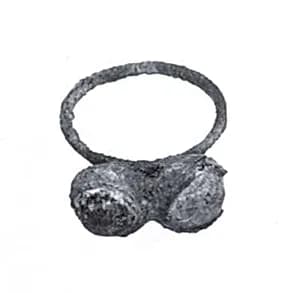 Finger ring by Unknown Artist