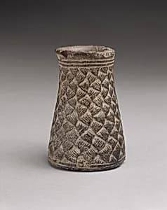 Vase with basket-weave pattern by Unknown Artist