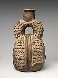 Stirrup-spout bottle by Cupisnique artist(s)